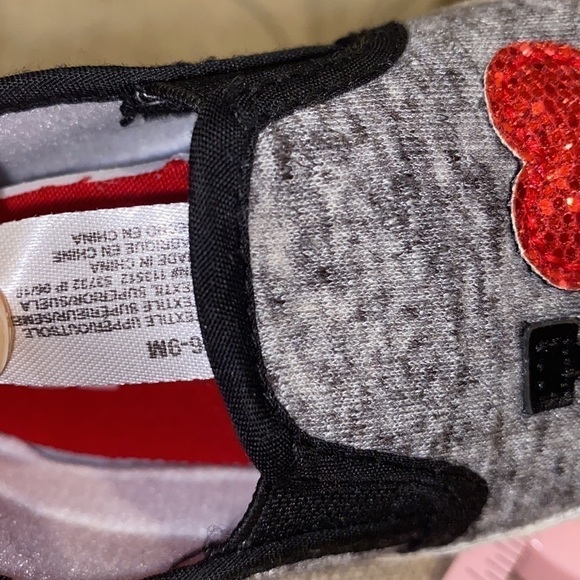 Baby shoes 2 pairs Disney shoes Minnie Mouse glittery shoes - Picture 6 of 15